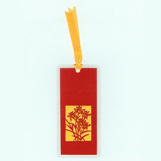 B237 Delicate Lilies (Bookmark)
